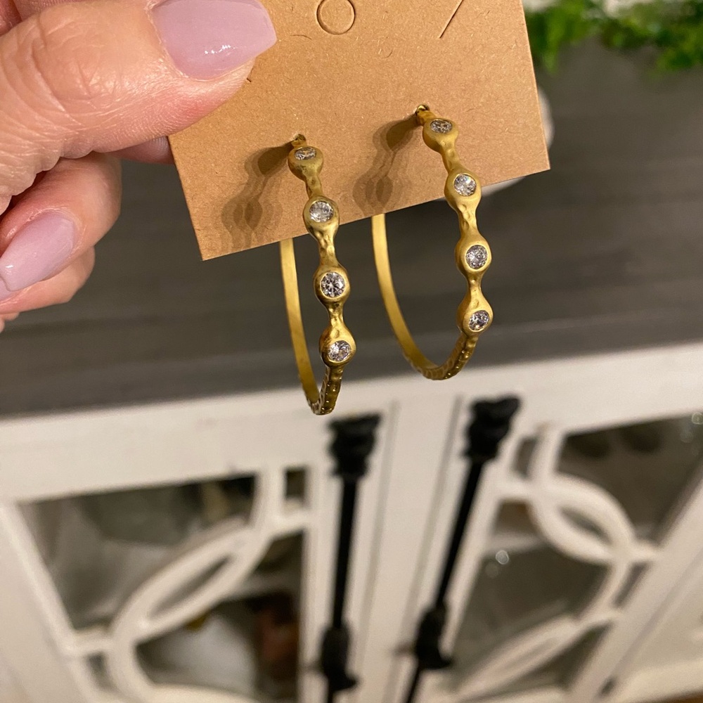 Bundle of gold earrings - Picture 2 of 7